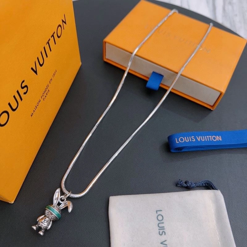 Louis Vuitton Necklaces AllSeason 251381