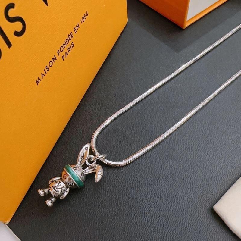 Louis Vuitton Necklaces AllSeason 251381