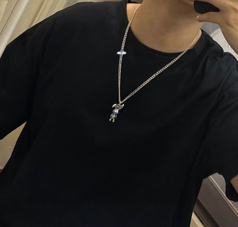 Upgraded Louis Vuitton Necklaces 251370