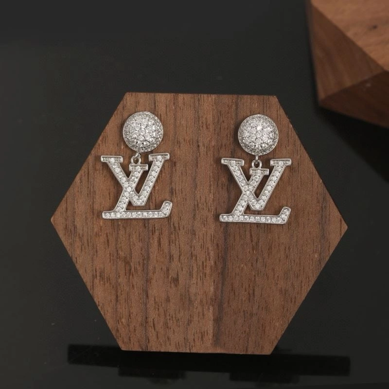 Tailored Louis Vuitton Necklaces 251368