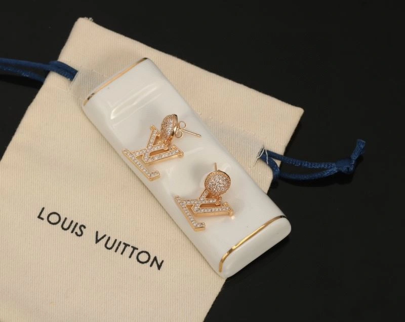 Tailored Louis Vuitton Necklaces 251368