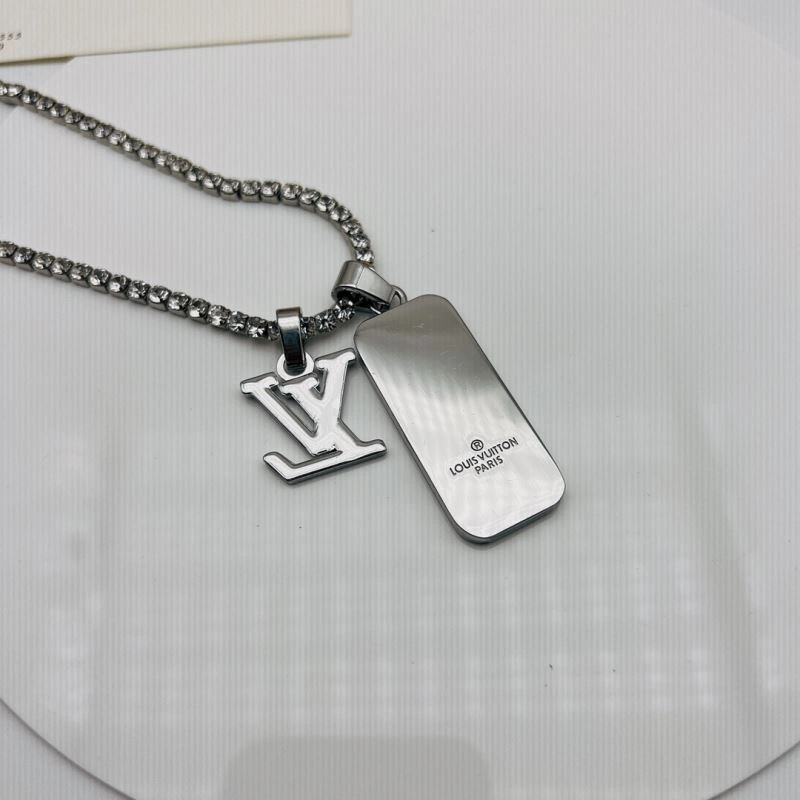 Supportive Louis Vuitton Necklaces 251246