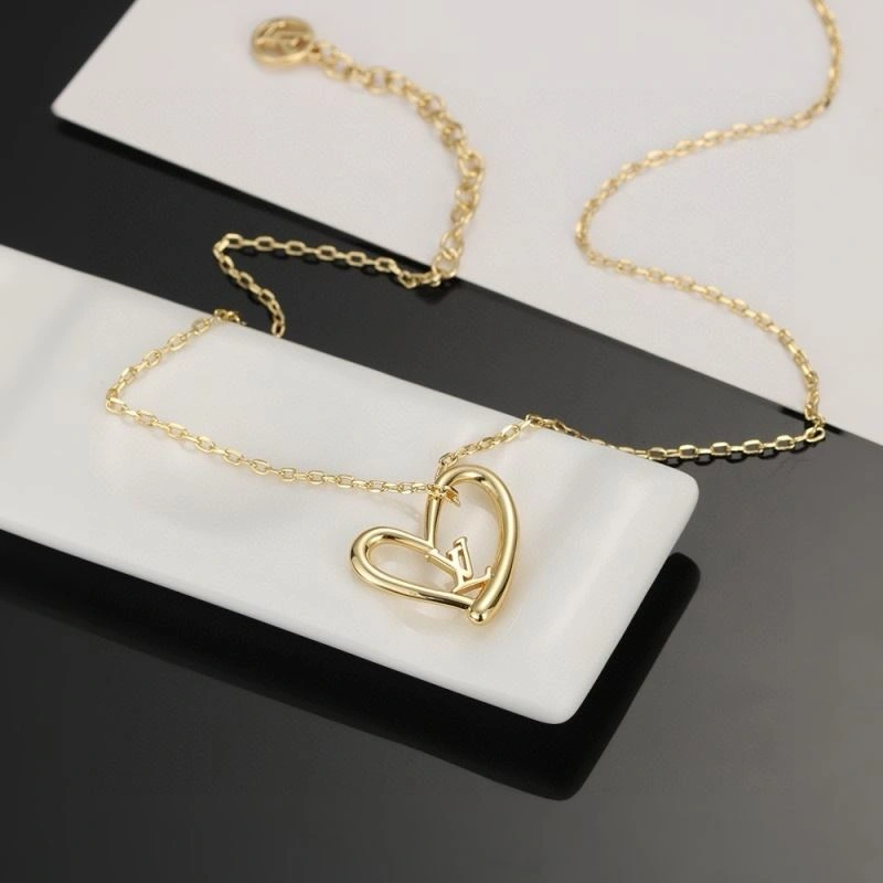 Lightweight Louis Vuitton Necklaces 251245
