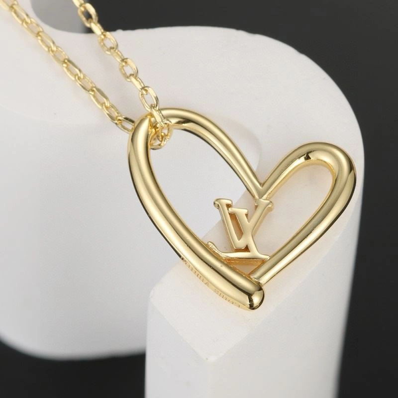 Lightweight Louis Vuitton Necklaces 251245