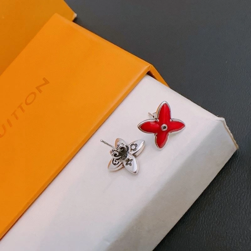 Louis Vuitton Necklaces Elegant 251257