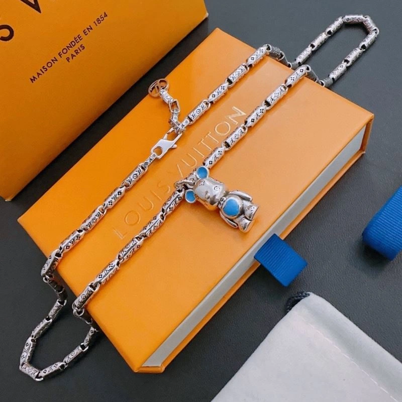 Louis Vuitton Necklaces AllSeason 251262
