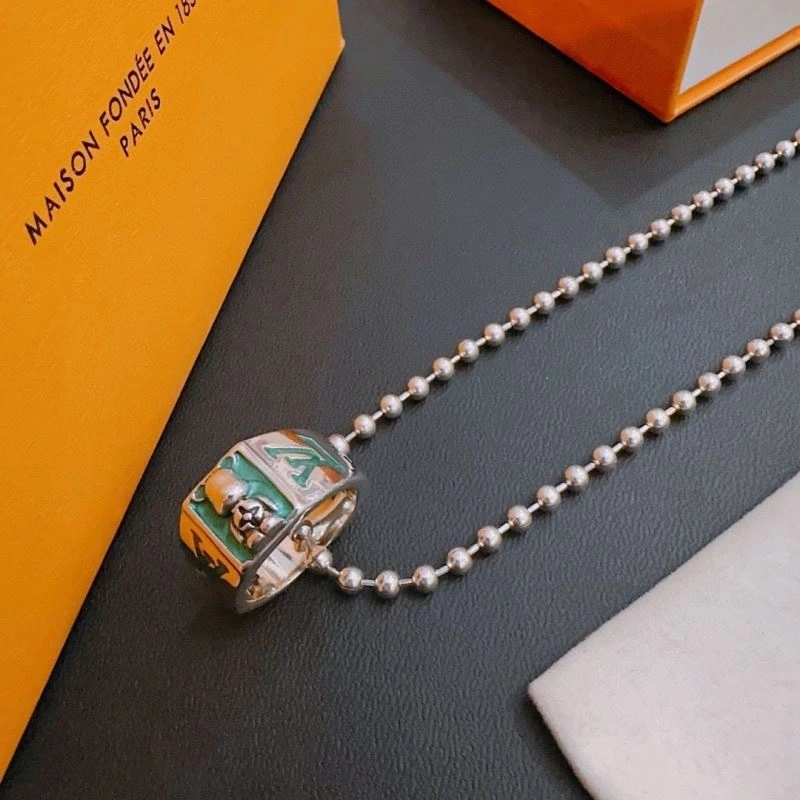 Louis Vuitton Necklaces EyeCatching 251253