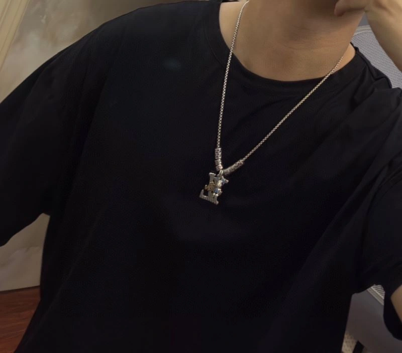 Affordable Louis Vuitton Necklaces 251259