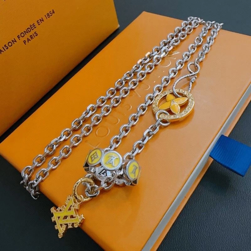 Louis Vuitton Necklaces Affordable 251236