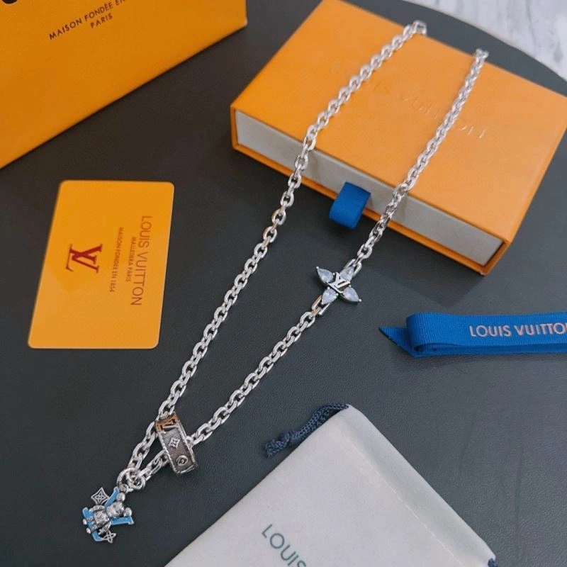 Louis Vuitton Necklaces FastDry 251234