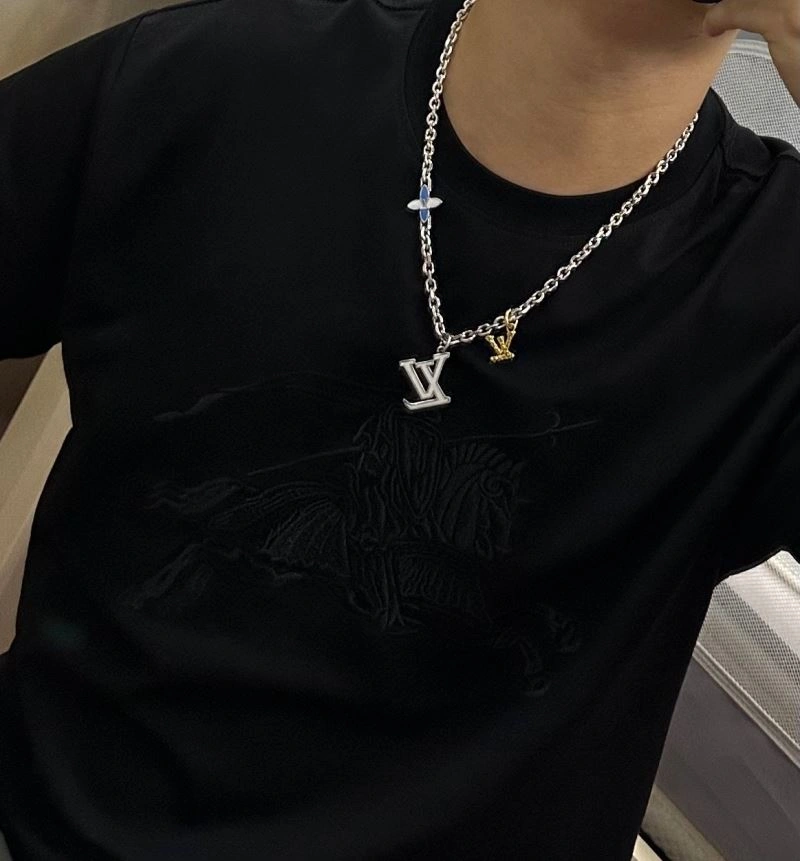 Louis Vuitton Necklaces Effortless 251233