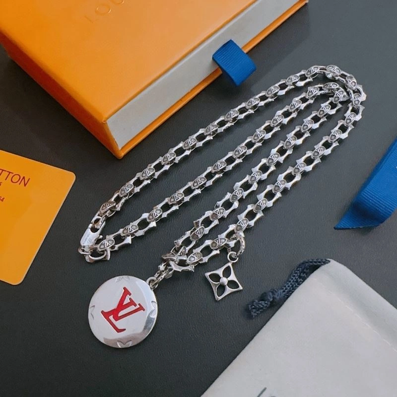 Louis Vuitton Necklaces Elegant 251231