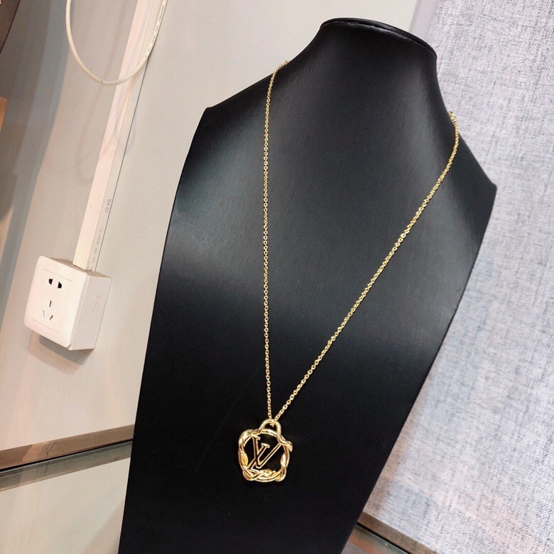 Louis Vuitton Necklaces StreetReady 251227