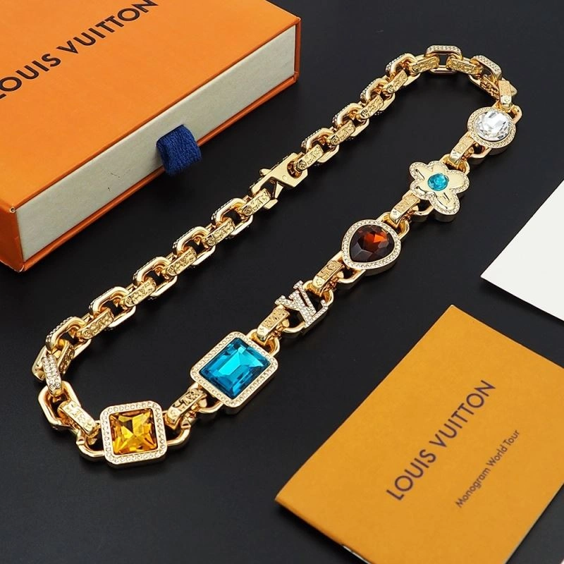 Louis Vuitton Necklaces Durable 251200