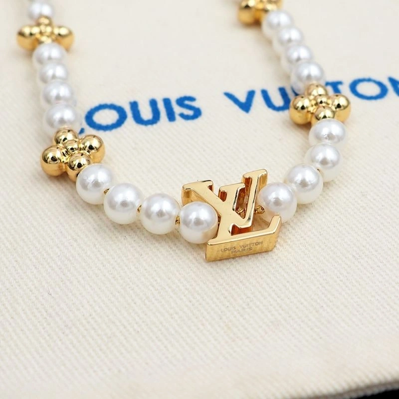 Breathable Louis Vuitton Necklaces 251223