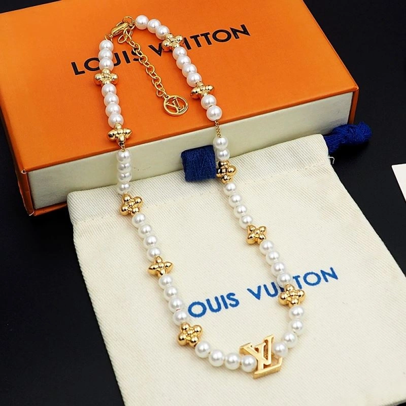 Breathable Louis Vuitton Necklaces 251223