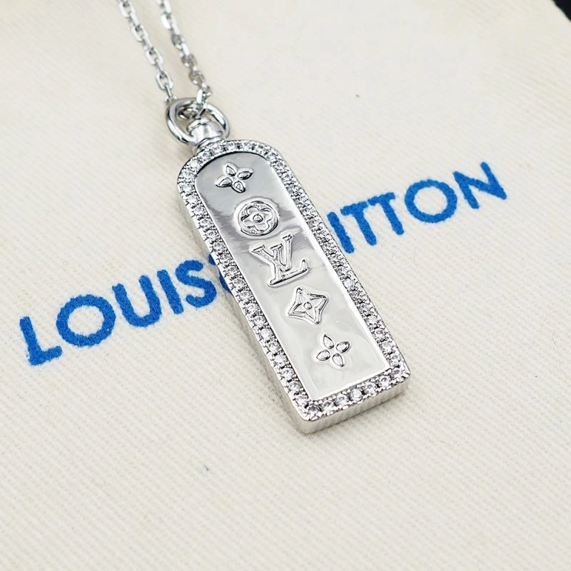 Louis Vuitton Necklaces Youthful 251211