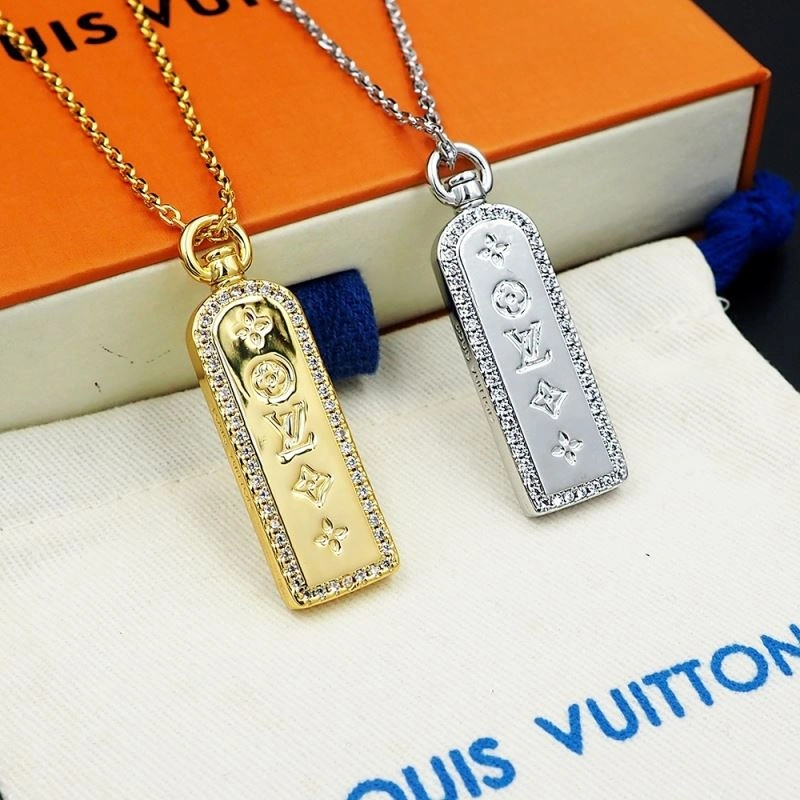 Louis Vuitton Necklaces Youthful 251211