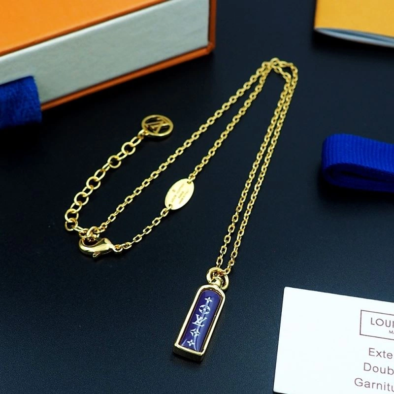 Sporty Louis Vuitton Necklaces 251219