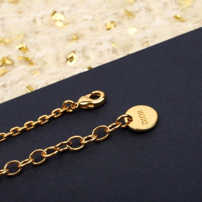 Louis Vuitton Necklaces SunProtective 251205