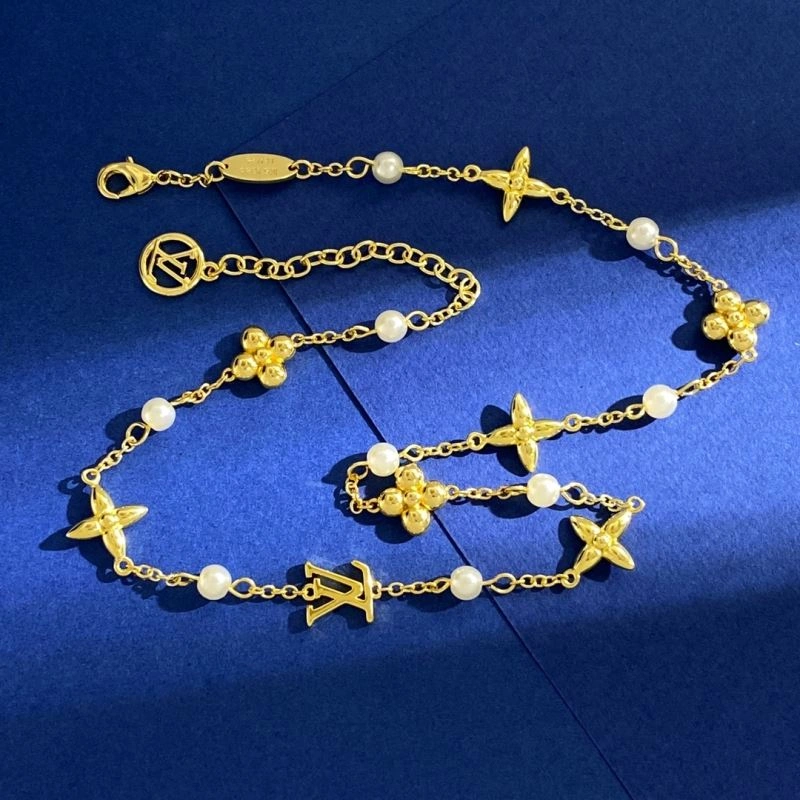 Louis Vuitton Necklaces Neat 251212