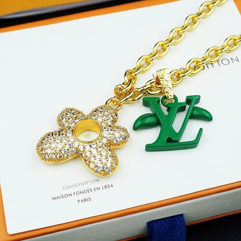 Louis Vuitton Necklaces SmoothTexture 251220