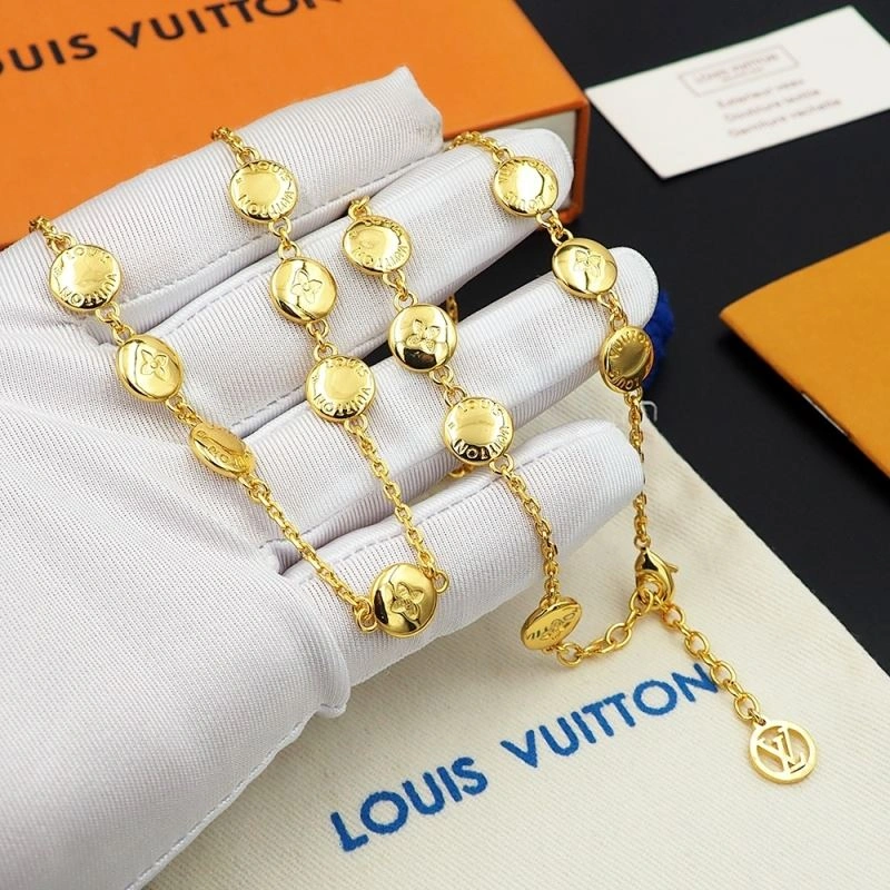 Louis Vuitton Necklaces Minimalist 251202