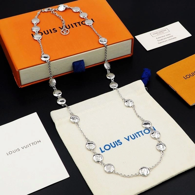 Louis Vuitton Necklaces Vibrant 251199