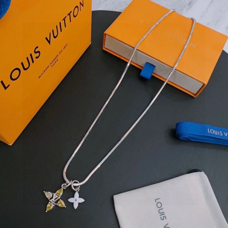 Louis Vuitton Necklaces Popular 251214