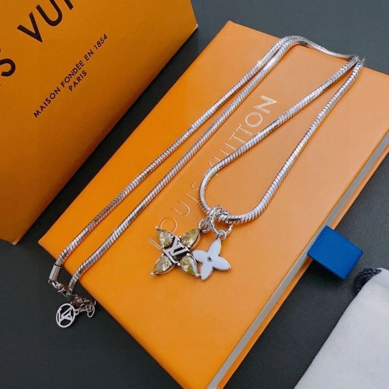 Louis Vuitton Necklaces Popular 251214