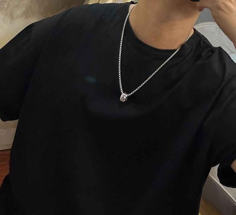 Louis Vuitton Necklaces SunProtective 251698