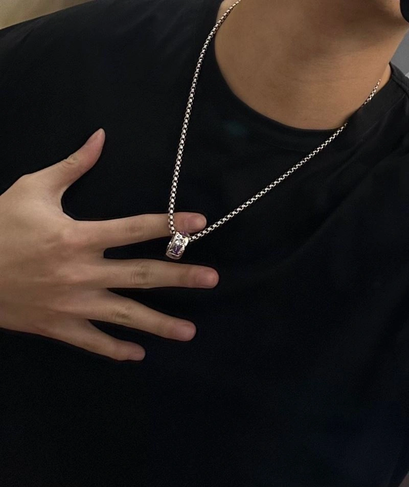 Louis Vuitton Necklaces SunProtective 251698