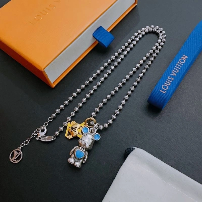 Louis Vuitton Necklaces Chic 251680