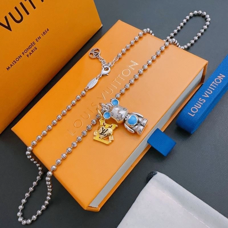 Louis Vuitton Necklaces Chic 251680