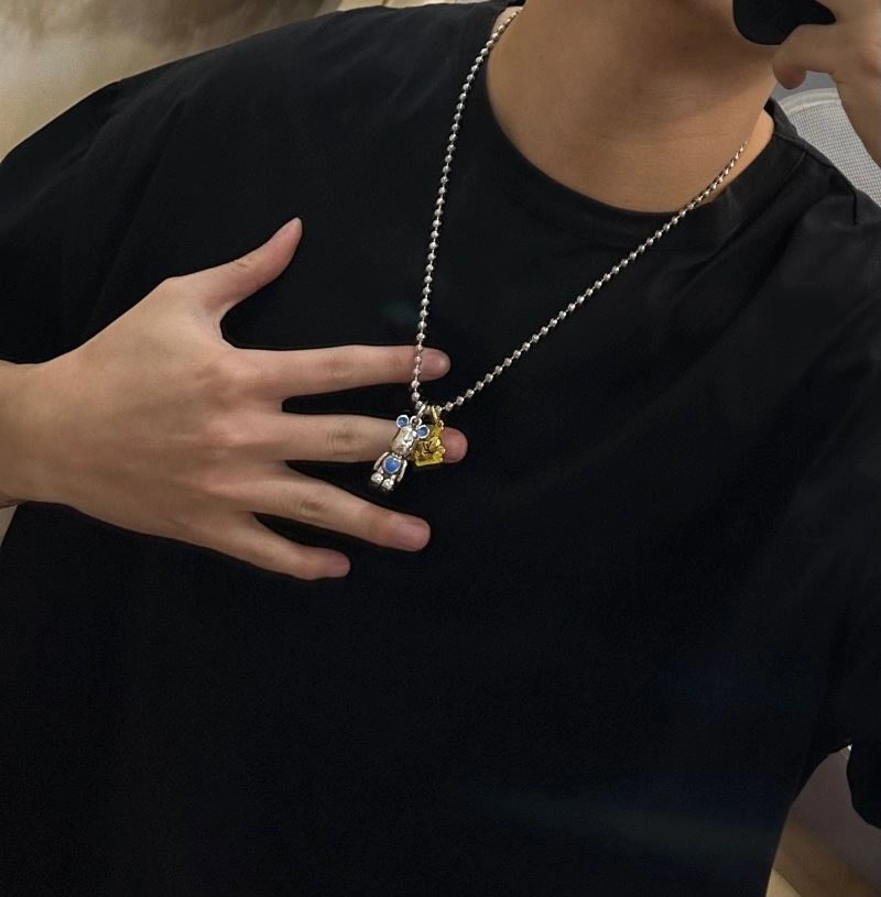 Louis Vuitton Necklaces Chic 251680