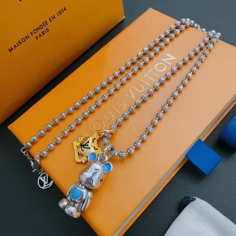 Louis Vuitton Necklaces Chic 251680