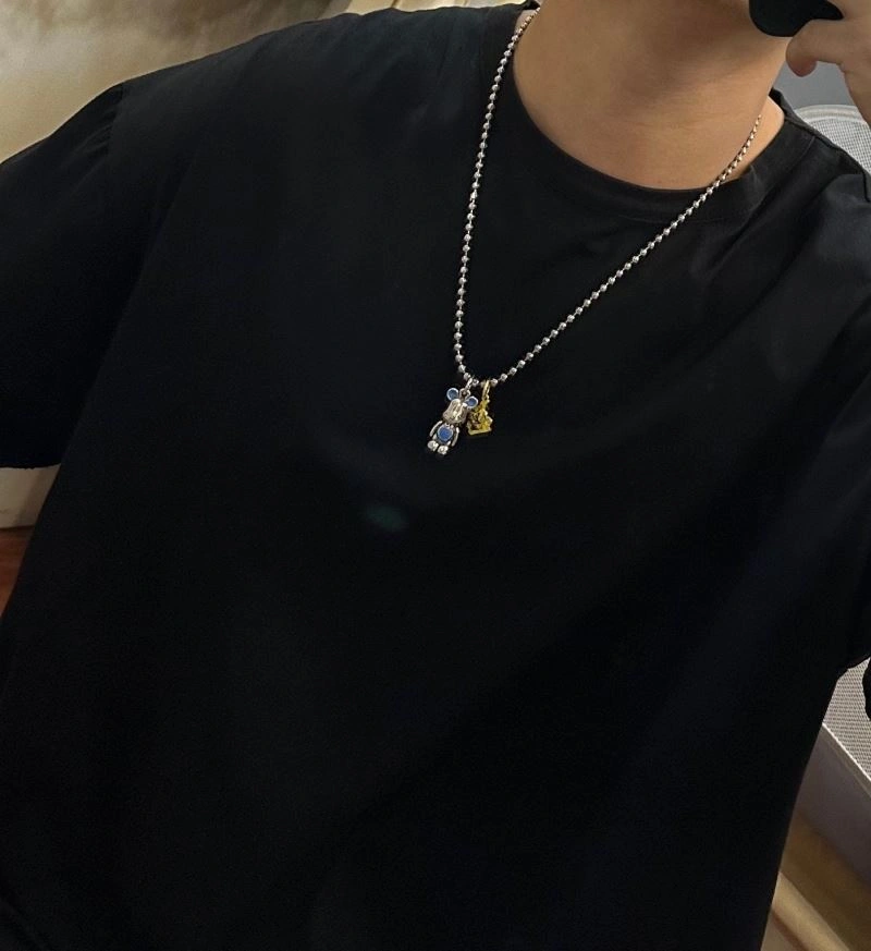Louis Vuitton Necklaces Chic 251680