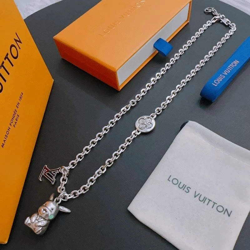 Unique Louis Vuitton Necklaces 251704