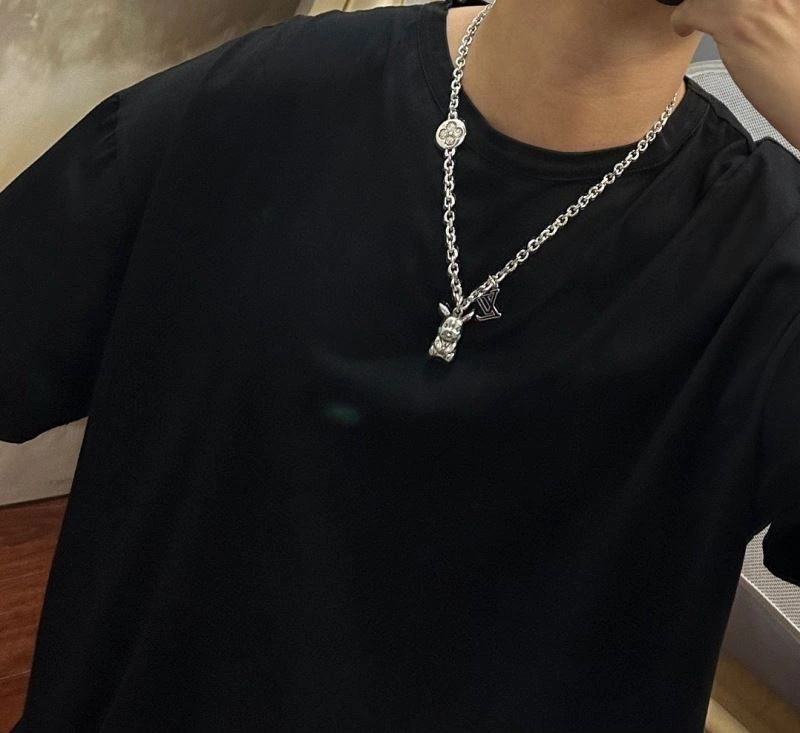 Unique Louis Vuitton Necklaces 251704