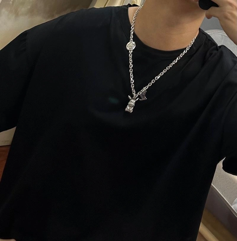 Unique Louis Vuitton Necklaces 251704