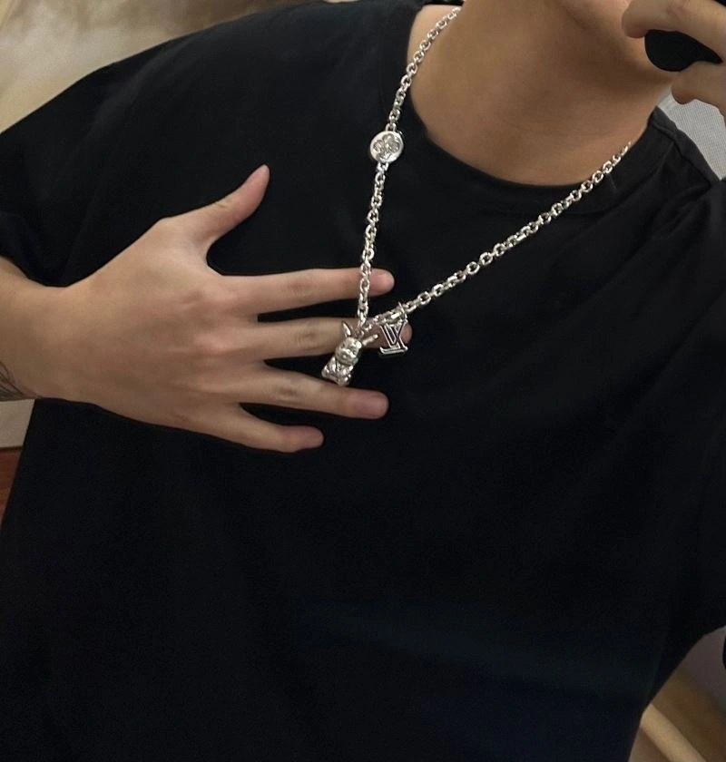 Unique Louis Vuitton Necklaces 251704