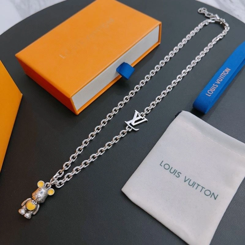 Louis Vuitton Necklaces Packable 251695