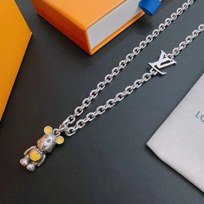Louis Vuitton Necklaces Packable 251695