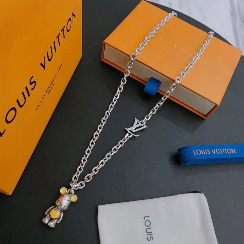 Louis Vuitton Necklaces Packable 251695