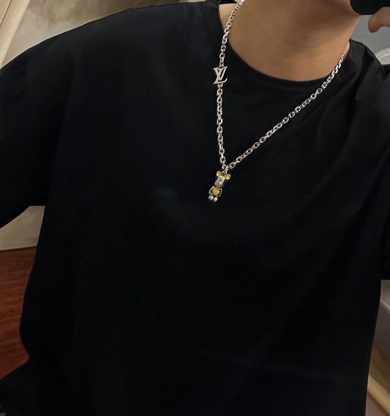 Louis Vuitton Necklaces Packable 251695