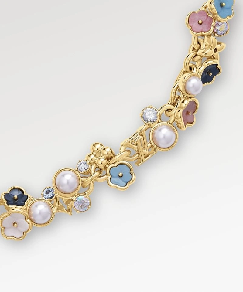 Trendsetting Louis Vuitton Necklaces 251697
