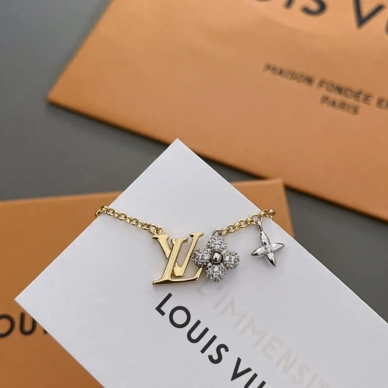 Louis Vuitton Necklaces Comfortable 251705