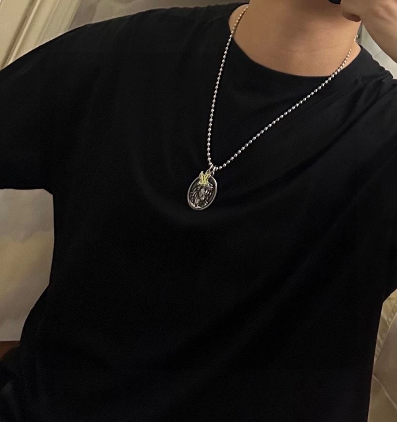 Supportive Louis Vuitton Necklaces 251701