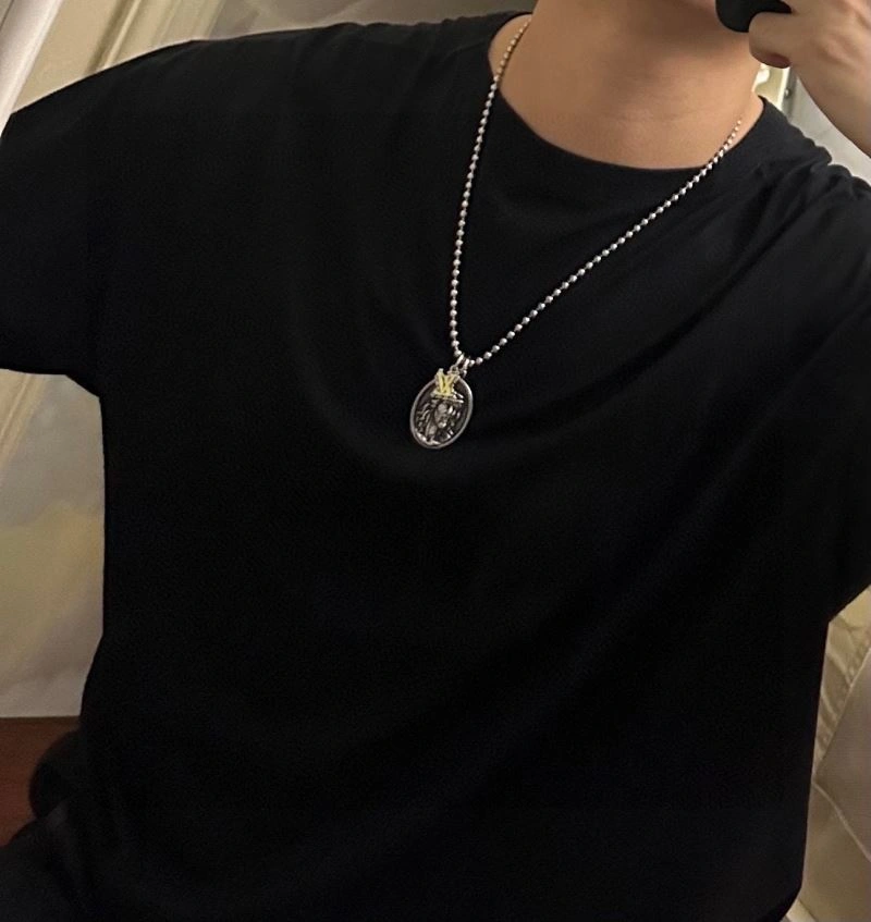 Supportive Louis Vuitton Necklaces 251701