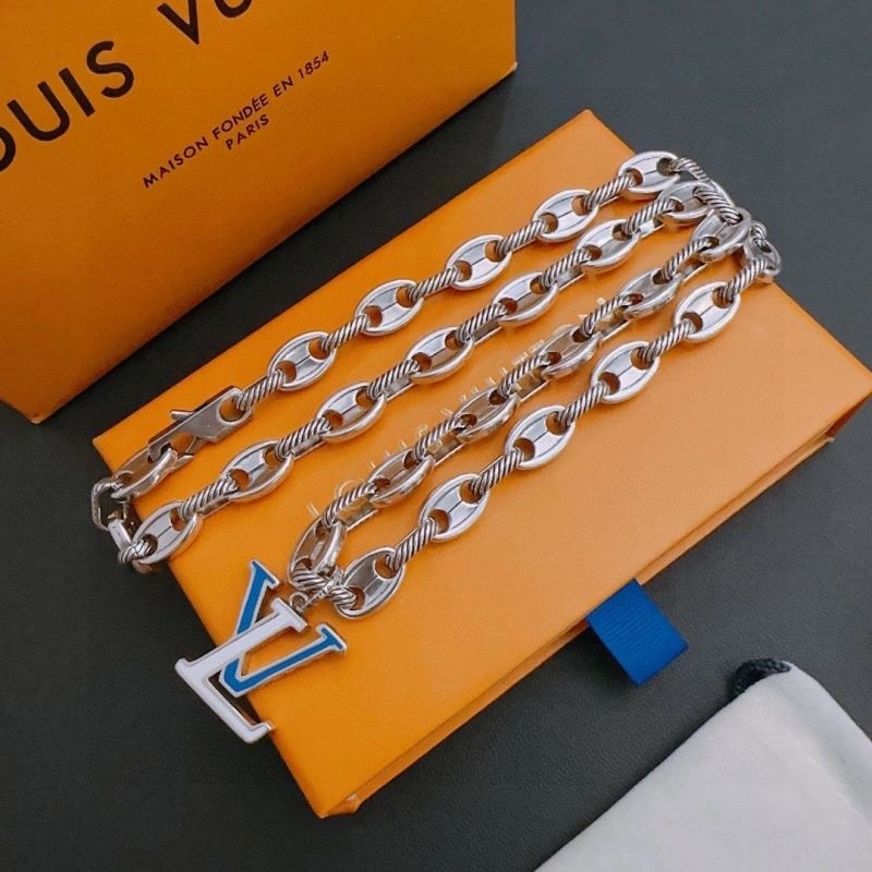 Louis Vuitton Necklaces Functional 251702